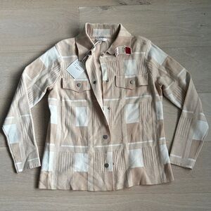 New Sioni Beige and White Plaid cardigan / sweater / top size small snap closure